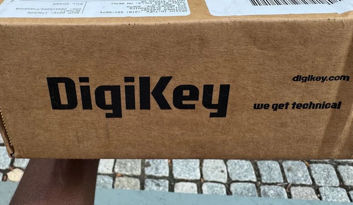 DigiKey shipping box — the 74ACT parts for 07_alu, 17 August 2026.